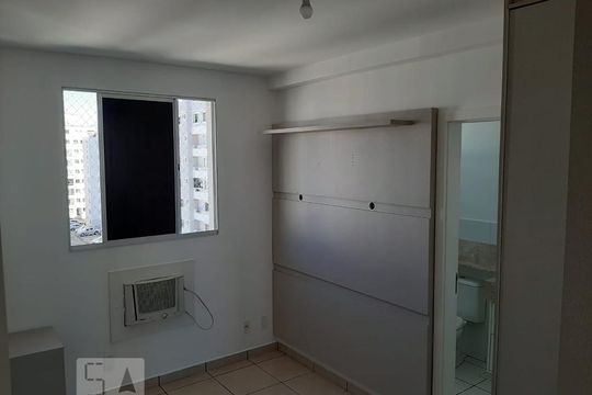 Quarto Suíte de apartamento para alugar com 2 quartos, 55m² em Setor Negrão de Lima, Goiânia