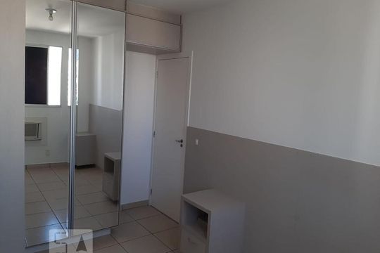 Quarto Suíte de apartamento para alugar com 2 quartos, 55m² em Setor Negrão de Lima, Goiânia