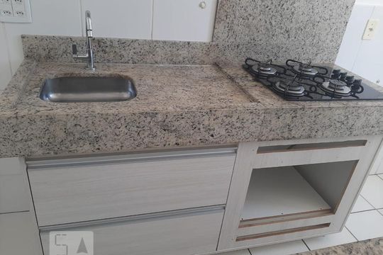 Cozinha de apartamento para alugar com 2 quartos, 55m² em Setor Negrão de Lima, Goiânia