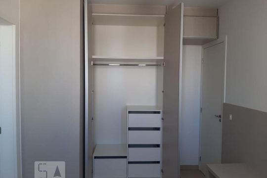 Quarto Suíte de apartamento para alugar com 2 quartos, 55m² em Setor Negrão de Lima, Goiânia