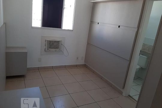 Quarto Suíte de apartamento para alugar com 2 quartos, 55m² em Setor Negrão de Lima, Goiânia