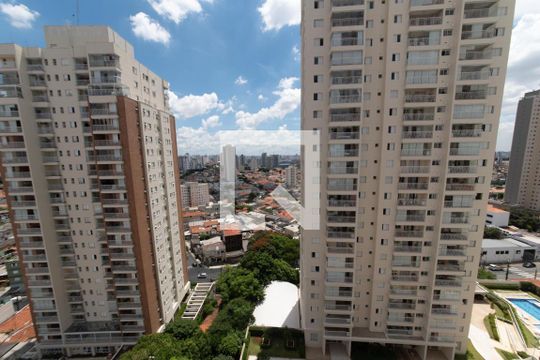 Sacada - Vista de apartamento à venda com 2 quartos, 90m² em Vila Brasílio Machado, São Paulo