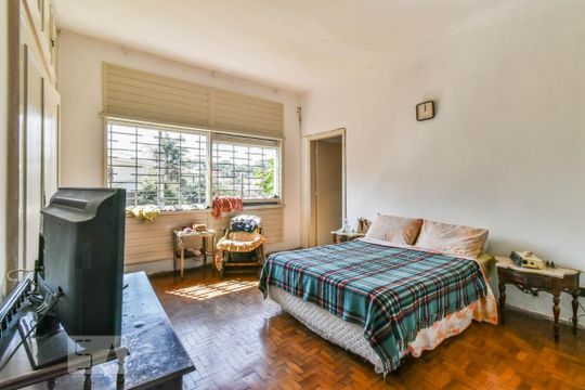 Suíte de casa à venda com 3 quartos, 450m² em Sumaré, São Paulo