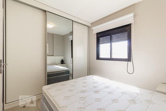 Dormitório de apartamento para alugar com 1 quarto, 35m² em Vila Nova Conceição, São Paulo