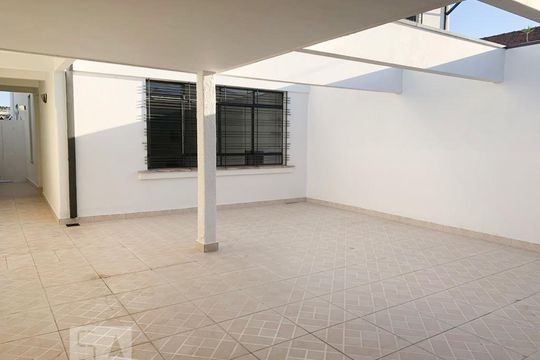 Garagem de casa para alugar com 3 quartos, 184m² em Vila Madalena, São Paulo