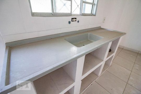 Casa para alugar com 2 quartos, 60m² em Vila Medeiros, São Paulo