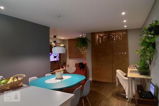 Sala de apartamento para alugar com 2 quartos, 61m² em Vila Antonieta, São Paulo