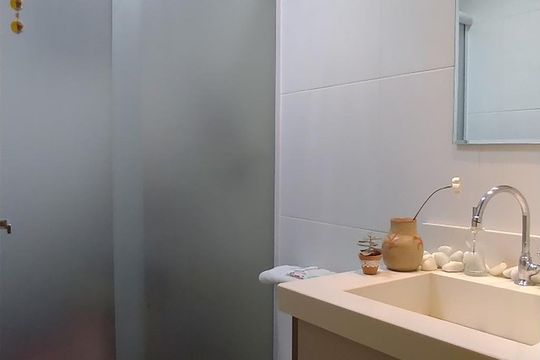 Banheiro de apartamento para alugar com 2 quartos, 61m² em Vila Antonieta, São Paulo