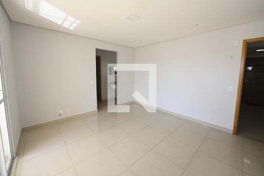 Sala;/ Cozinha  de apartamento para alugar com 1 quarto, 42m² em Setor Bueno, Goiânia