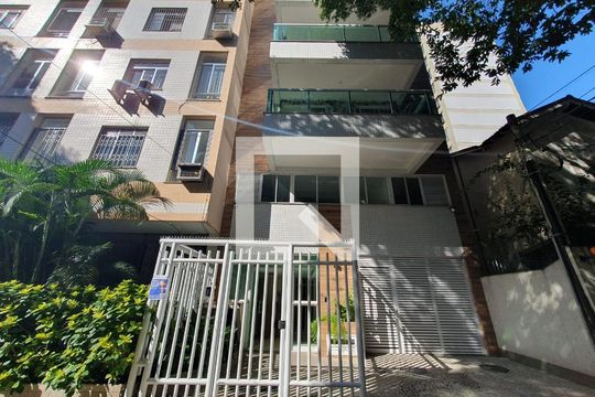 Fachada de apartamento à venda com 3 quartos, 150m² em Tijuca, Rio de Janeiro