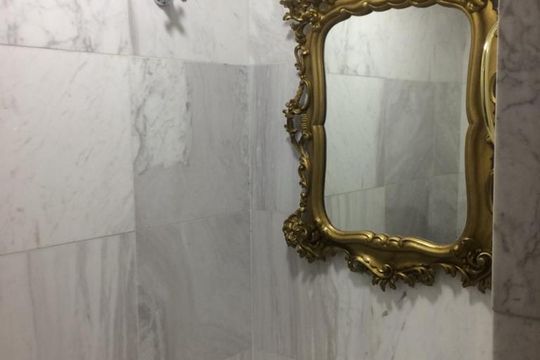 Banheiro de apartamento à venda com 1 quarto, 45m² em Pinheiros, São Paulo