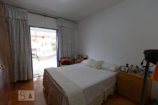 Quarto 3 de casa à venda com 3 quartos, 299m² em Vila Aricanduva, São Paulo