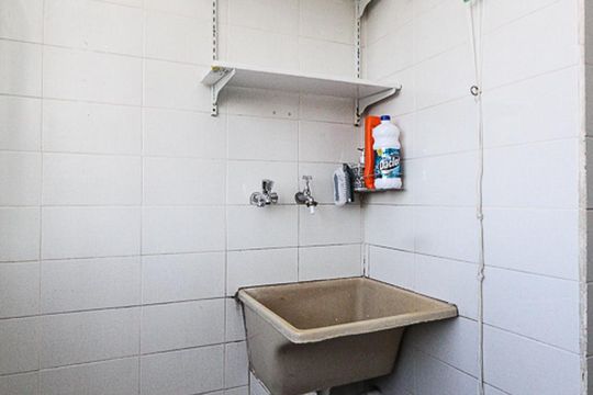 Área de Seriço de apartamento para alugar com 2 quartos, 62m² em Brás, São Paulo