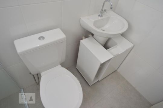 Banheiro de kitnet/studio à venda com 1 quarto, 27m² em Quarta Parada, São Paulo