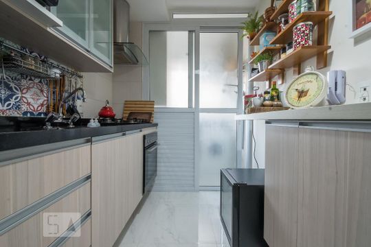 Cozinha de apartamento para alugar com 1 quarto, 49m² em Campo Belo, São Paulo