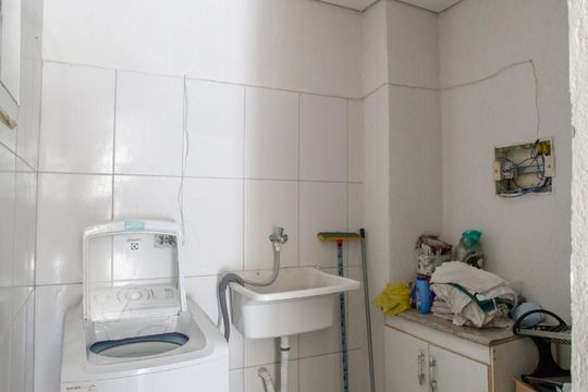 Área de Serviço de casa para alugar com 4 quartos, 240m² em Jardim Oriental, São Paulo