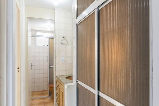 Corredor com Armário de apartamento à venda com 2 quartos, 50m² em Jardim Alvorada, Santo André
