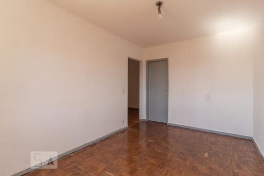 Quarto 3 de casa para alugar com 3 quartos, 90m² em Jardim Ester, São Paulo