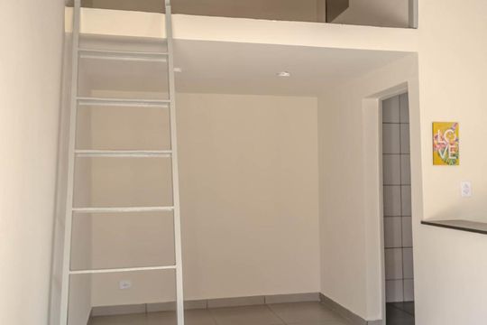 Sala de kitnet/studio para alugar com 1 quarto, 35m² em Quarta Parada, São Paulo