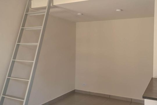 Sala de kitnet/studio para alugar com 1 quarto, 35m² em Quarta Parada, São Paulo