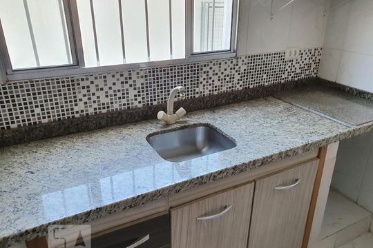 Cozinha de casa para alugar com 1 quarto, 80m² em Chácara Inglesa, São Paulo