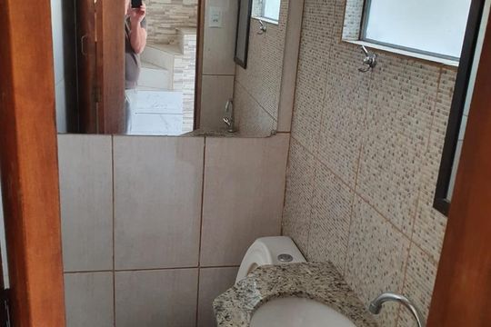 Banheiro Social de casa para alugar com 1 quarto, 80m² em Chácara Inglesa, São Paulo