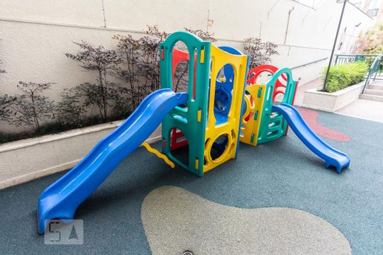 Playground de apartamento à venda com 2 quartos, 200m² em Vila Pompéia, São Paulo