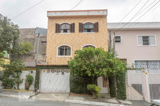 Fachada de casa à venda com 3 quartos, 250m² em Parque Peruche, São Paulo