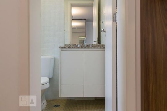 Banheiro de kitnet/studio para alugar com 1 quarto, 31m² em Vila Mariana, São Paulo