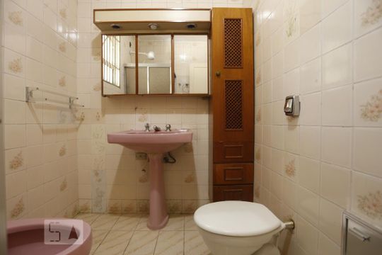 Banheiro 1 de apartamento para alugar com 3 quartos, 200m² em Bela Vista, São Paulo