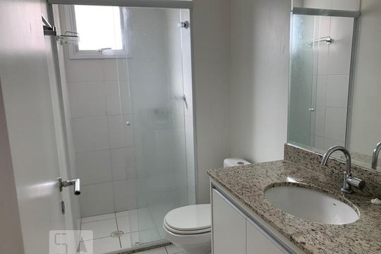 Banheiro de apartamento para alugar com 3 quartos, 82m² em Jardim das Vertentes, São Paulo