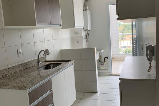 Cozinha de apartamento para alugar com 3 quartos, 82m² em Jardim das Vertentes, São Paulo
