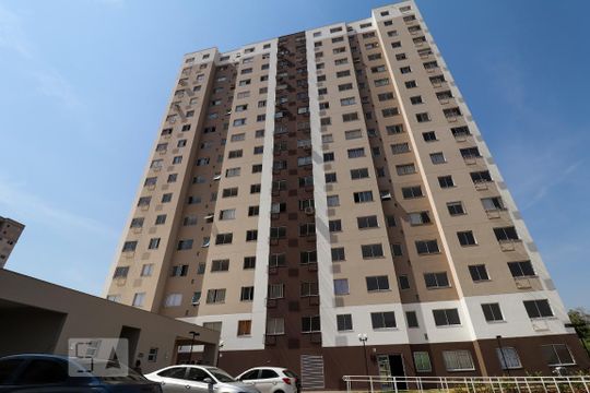 Fachada de apartamento para alugar com 2 quartos, 50m² em Setor Faiçalville, Goiânia