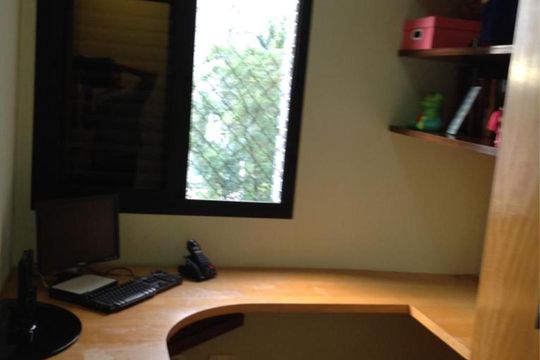 Quarto de apartamento à venda com 3 quartos, 70m² em Vila Andrade, São Paulo