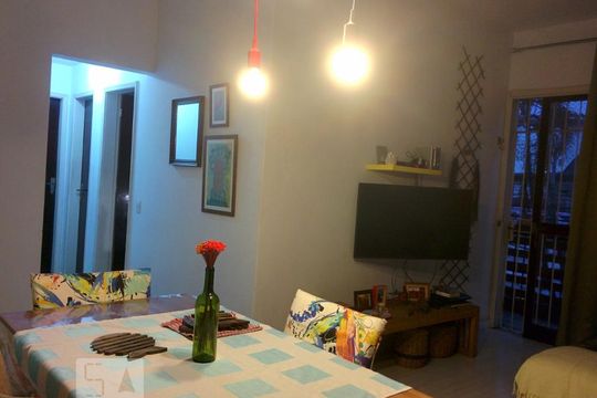 Sala de apartamento à venda com 3 quartos, 64m² em São Francisco Xavier, Rio de Janeiro