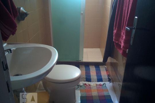Banheiro de apartamento à venda com 3 quartos, 64m² em São Francisco Xavier, Rio de Janeiro