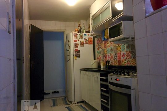 Cozinha de apartamento à venda com 3 quartos, 64m² em São Francisco Xavier, Rio de Janeiro