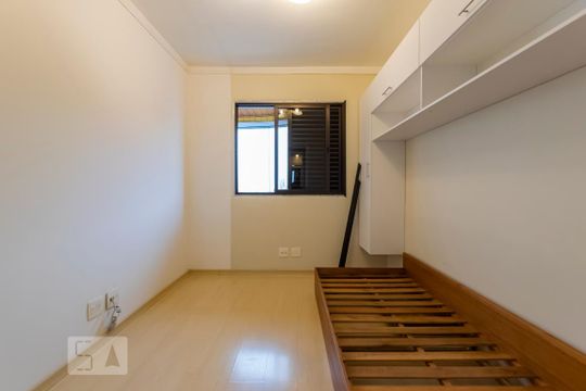Quarto 1 de apartamento para alugar com 2 quartos, 64m² em Cambuci, São Paulo