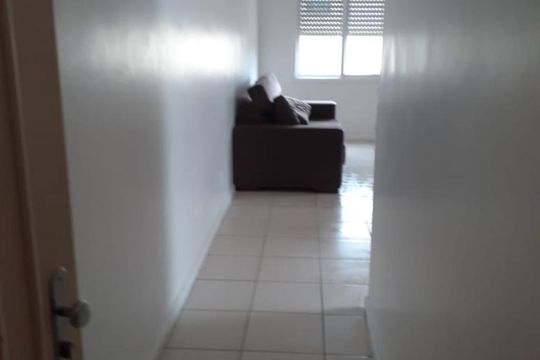 Sala de apartamento para alugar com 1 quarto, 42m² em Passo da Areia, Porto Alegre
