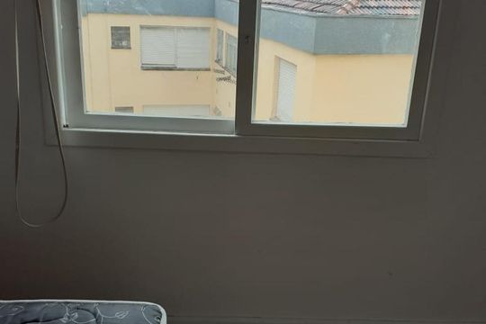 Dormitório de apartamento para alugar com 1 quarto, 42m² em Passo da Areia, Porto Alegre
