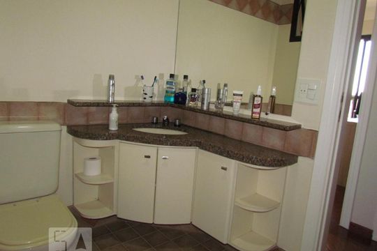 Banheiro de apartamento à venda com 3 quartos, 118m² em Chácara Primavera, Campinas