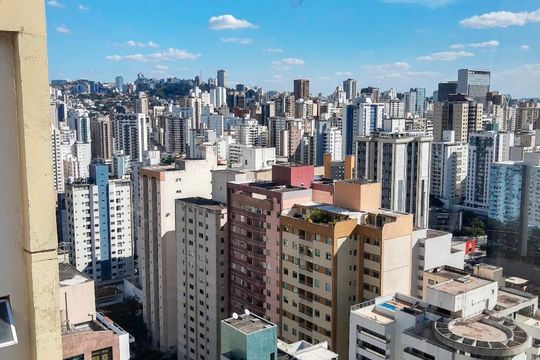 Vista da Varanda de apartamento à venda com 3 quartos, 240m² em Centro, Belo Horizonte