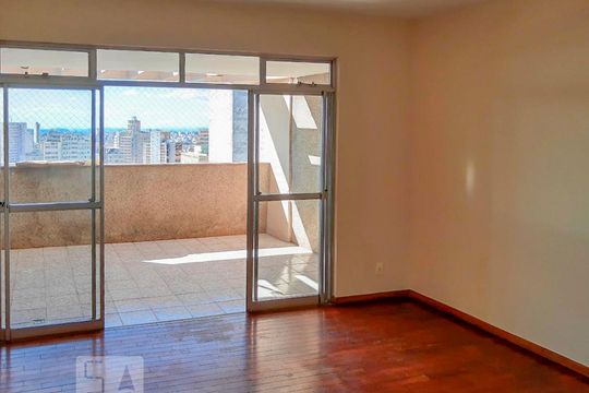 Apartamento à venda com 3 quartos, 240m² em Centro, Belo Horizonte