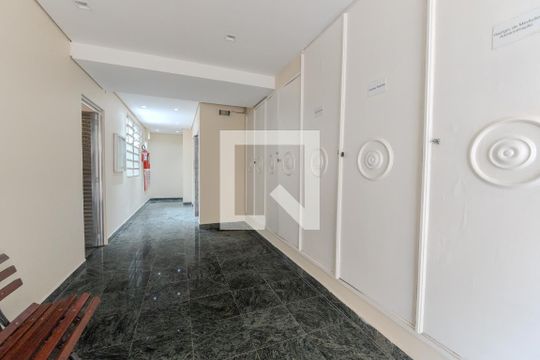 Hall de entrada de apartamento à venda com 1 quarto, 46m² em Bela Vista, São Paulo