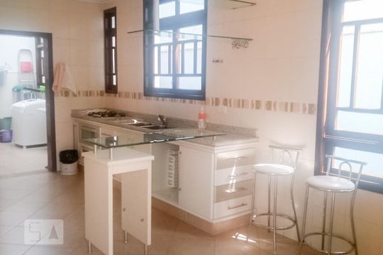 Cozinha de casa à venda com 4 quartos, 293m² em City América, São Paulo