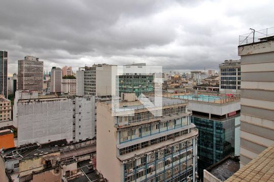 Vista de kitnet/studio para alugar com 1 quarto, 39m² em República, São Paulo