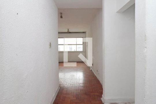 Studio de kitnet/studio para alugar com 1 quarto, 39m² em República, São Paulo