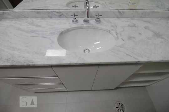Pia de apartamento para alugar com 5 quartos, 272m² em Vila Andrade, São Paulo