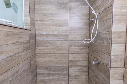 Banheiro Social de apartamento à venda com 2 quartos, 45m² em Chácara Seis de Outubro, São Paulo