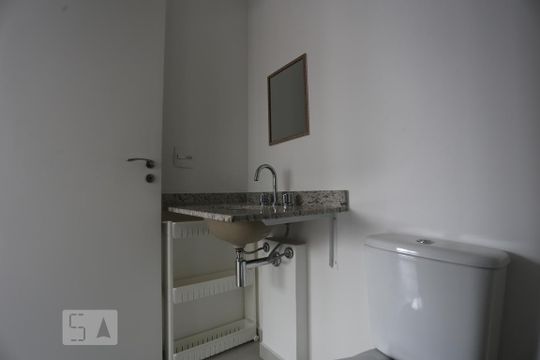 Banheiro de apartamento à venda com 1 quarto, 28m² em Bela Vista, São Paulo